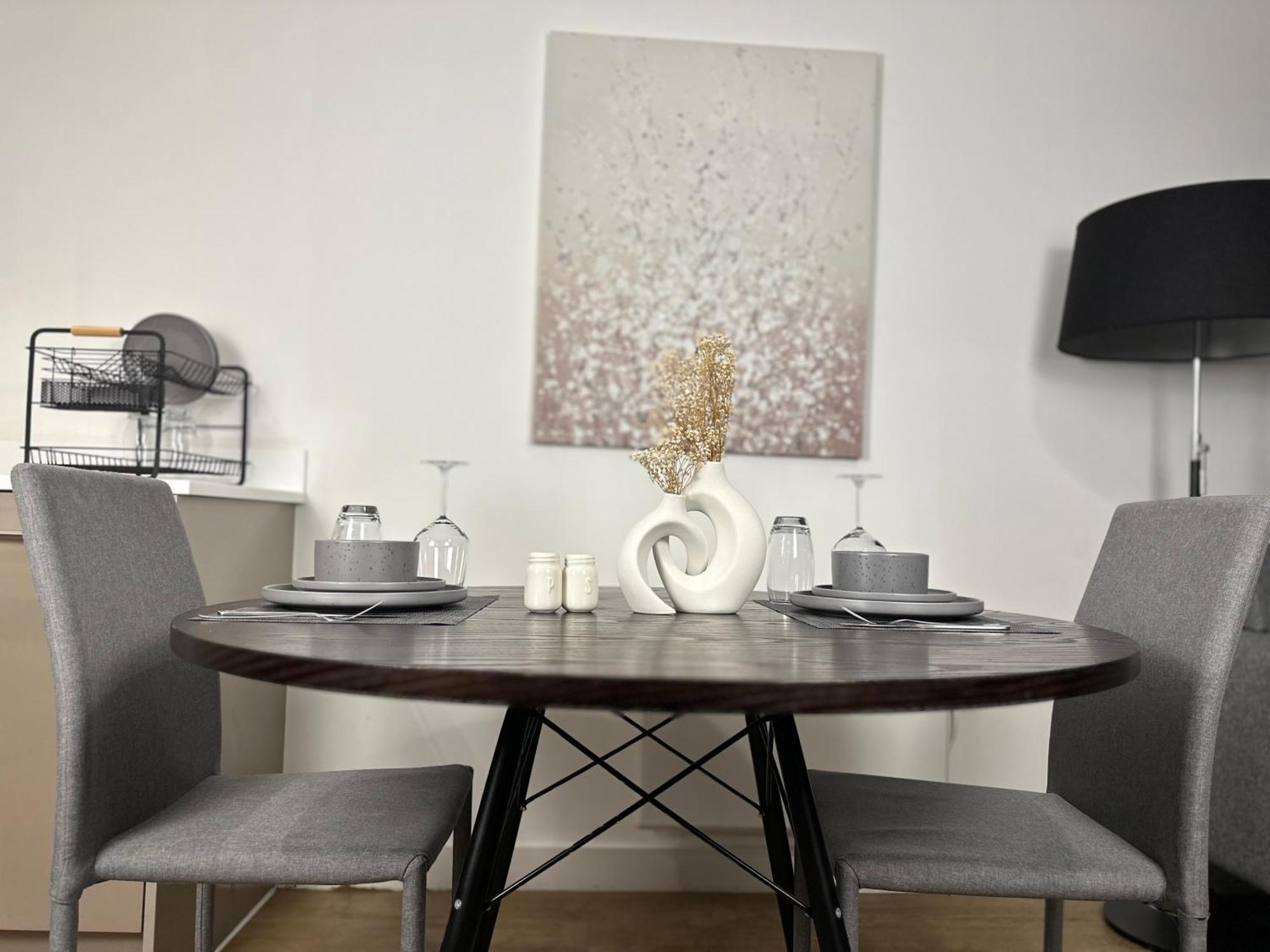 Cozy City Centre Apartment With Free Parking And Free Gym Birmingham Exterior photo