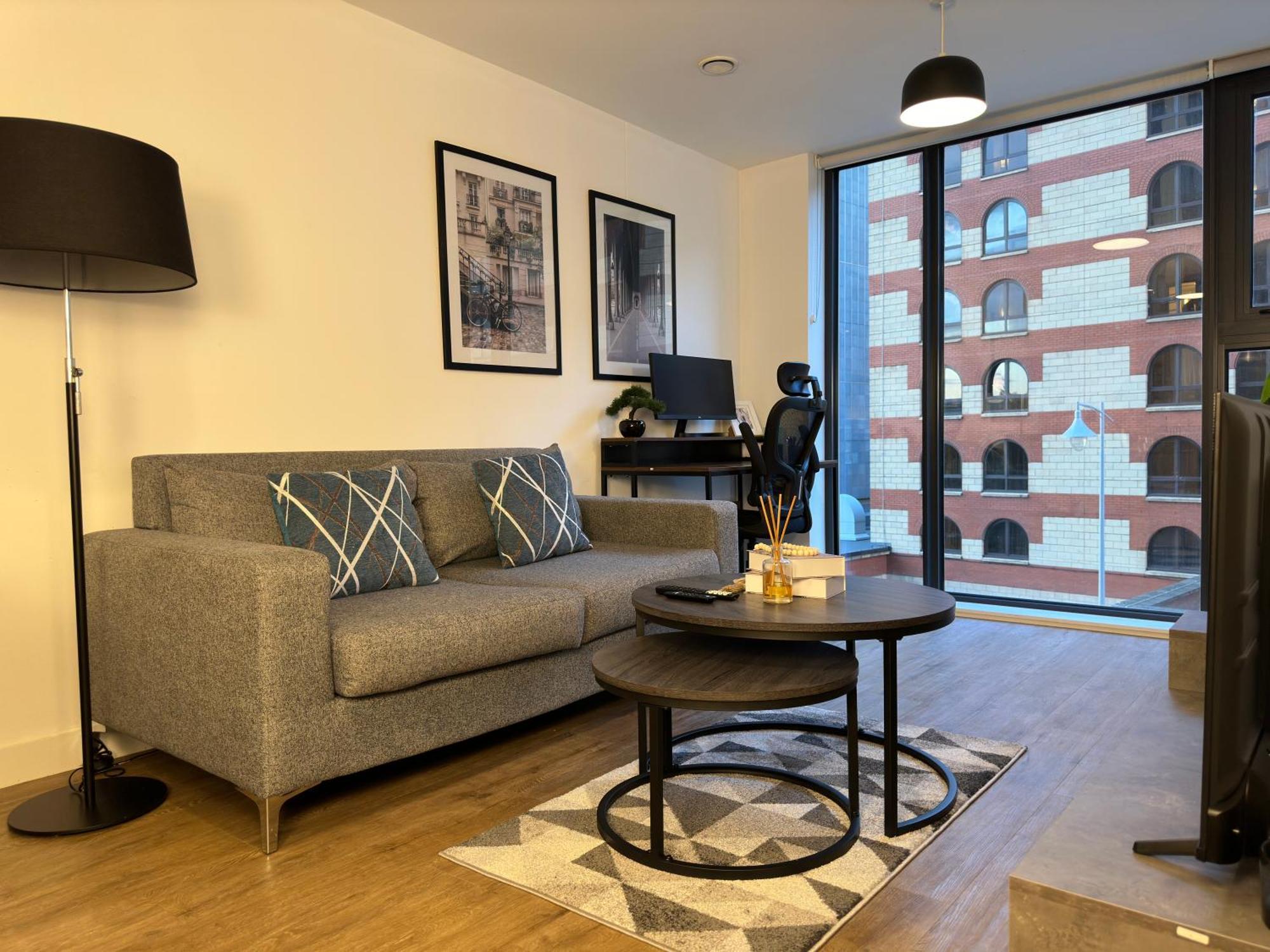 Cozy City Centre Apartment With Free Parking And Free Gym Birmingham Exterior photo