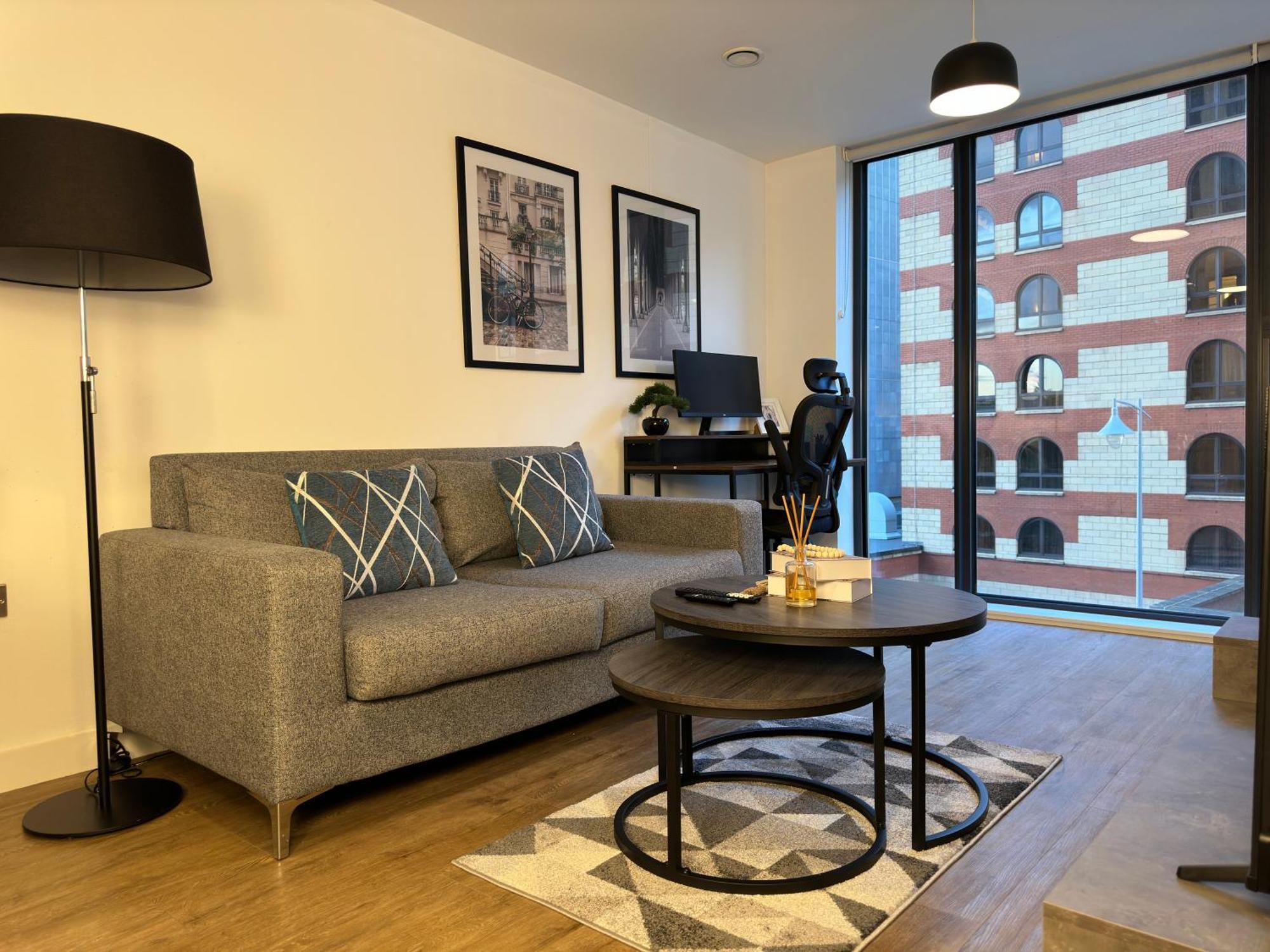 Cozy City Centre Apartment With Free Parking And Free Gym Birmingham Exterior photo
