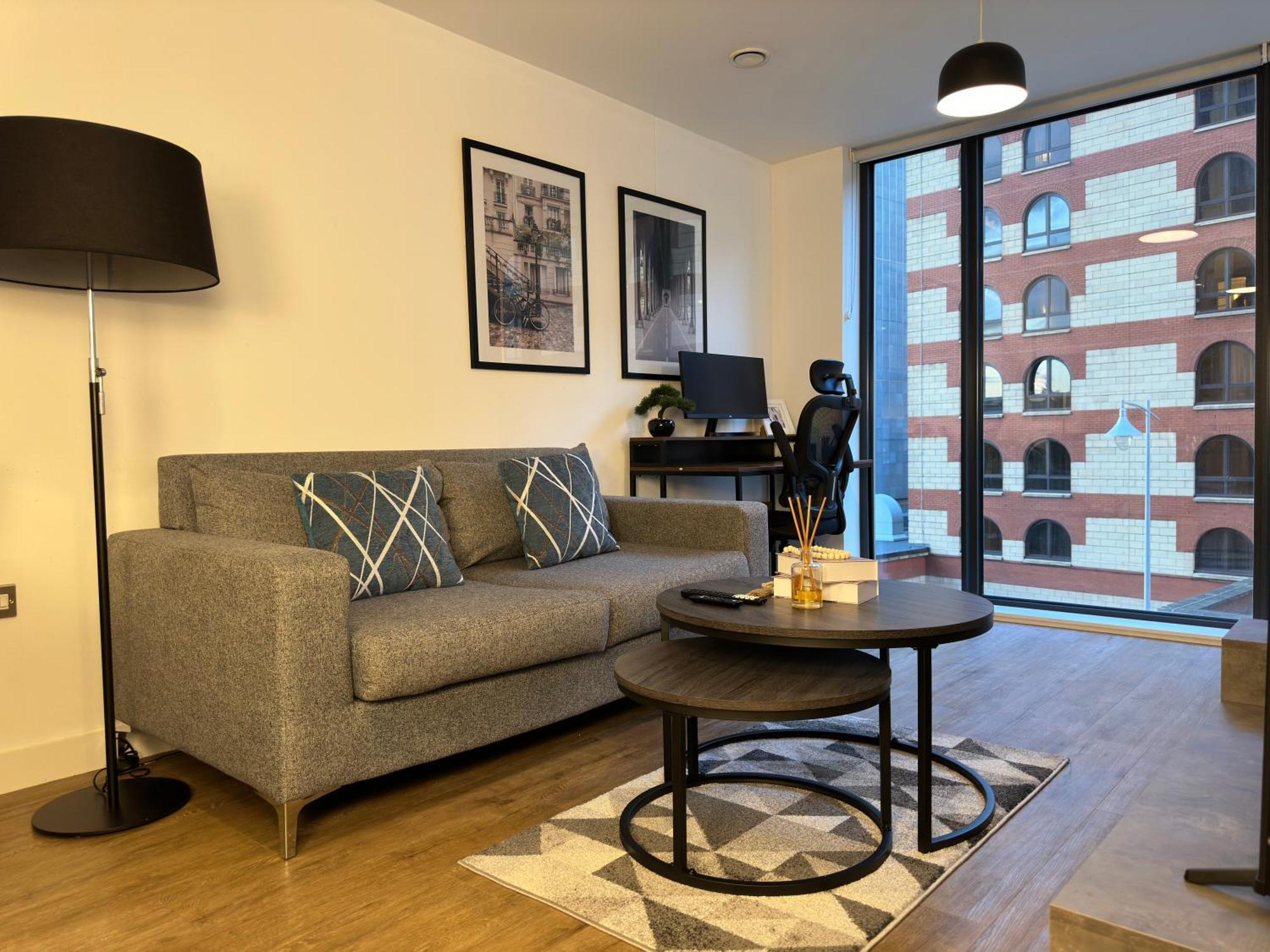 Cozy City Centre Apartment With Free Parking And Free Gym Birmingham Exterior photo