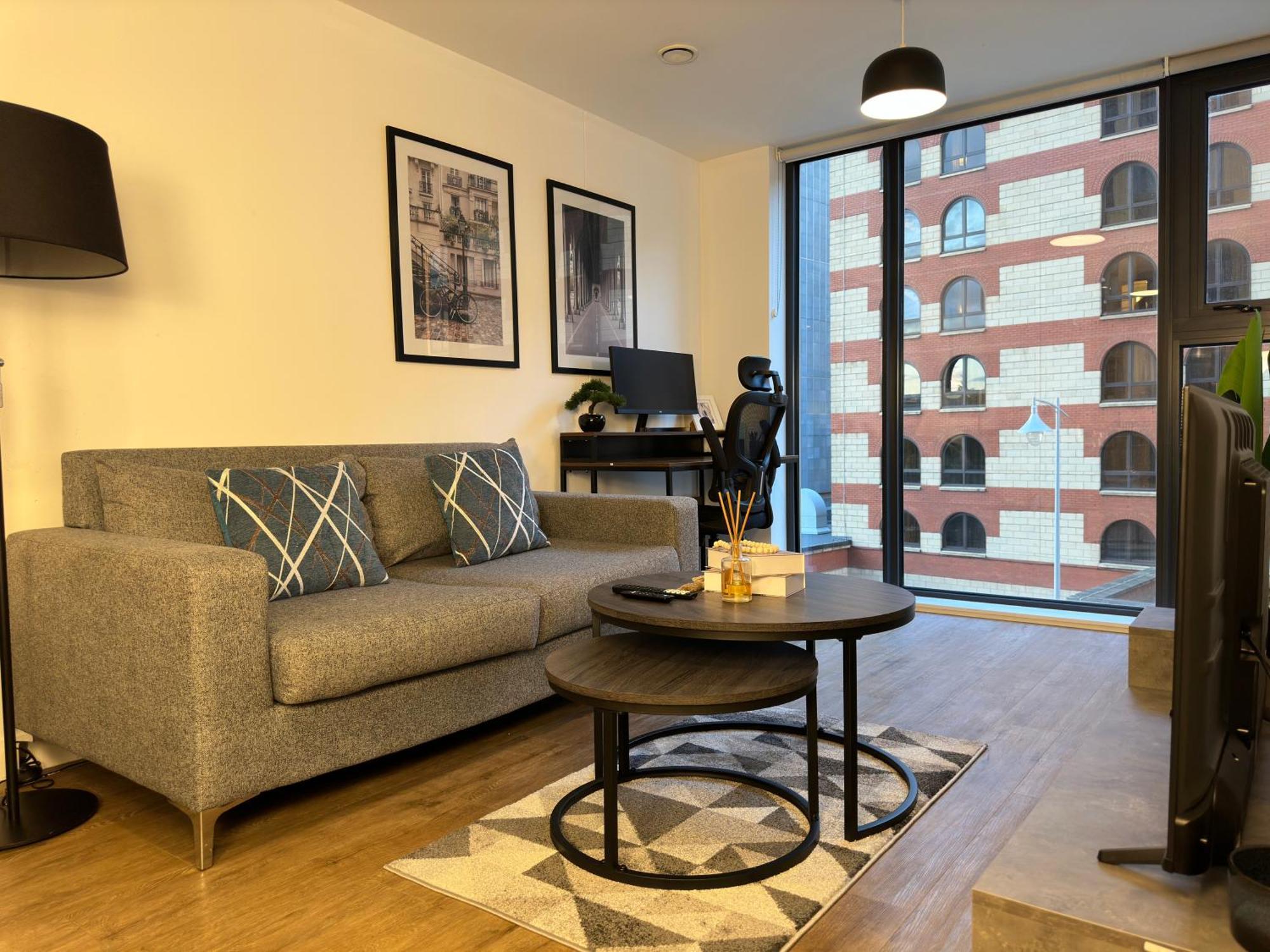 Cozy City Centre Apartment With Free Parking And Free Gym Birmingham Exterior photo