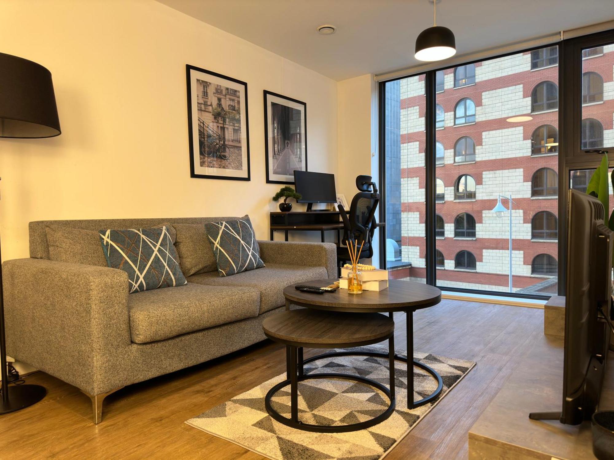 Cozy City Centre Apartment With Free Parking And Free Gym Birmingham Exterior photo
